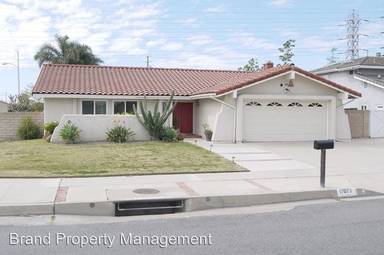 Main picture of 17071 Ross St