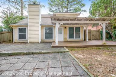 Main picture of 853 Arbor Hill Dr