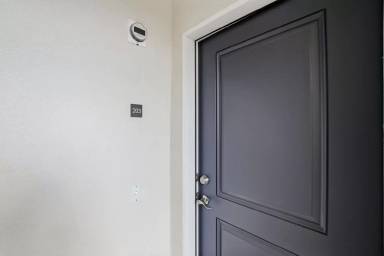 Main picture of 4649 Arizona St