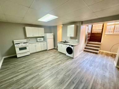 Main picture of 2320 W 30th Ave