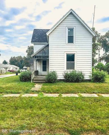 Main picture of 402 E Plum St