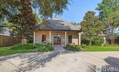Main picture of 3302 Government St