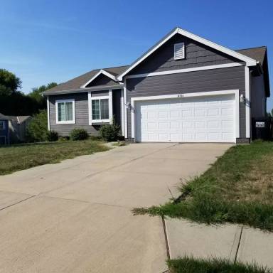 Main picture of 14926 Newport Ave