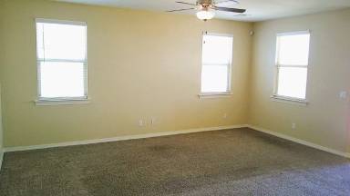 Main picture of 4620 Marisabel Azcarate St