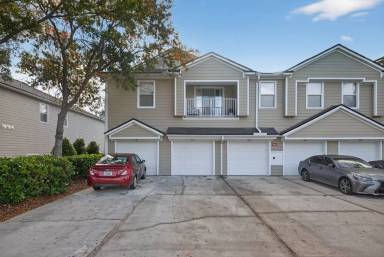 Main picture of 7028 Deer Lodge Cir