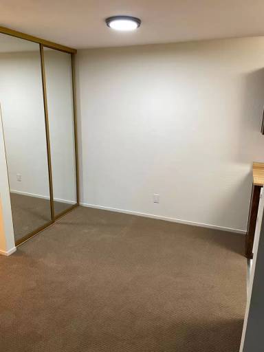 Main picture of 419 Piccadilly Pl