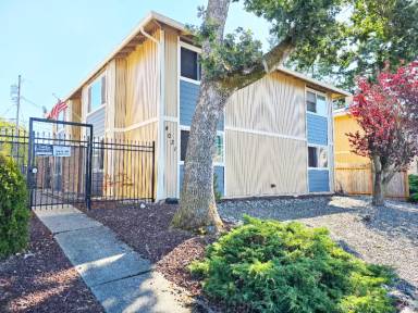 Main picture of 4031 S Warner St