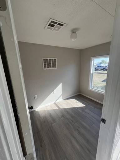 Main picture of 510A 33rd Ave NW