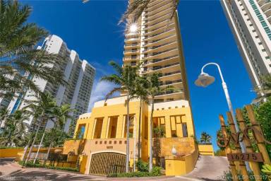 Main picture of Sayan Condo