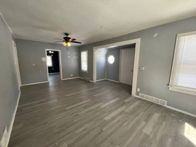 Main picture of 818 9th Ave