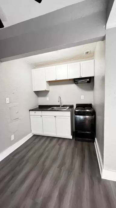 Main picture of 2624 4th St S