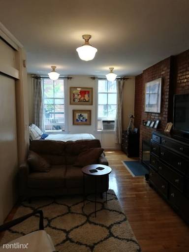 Main picture of 110 Bank St