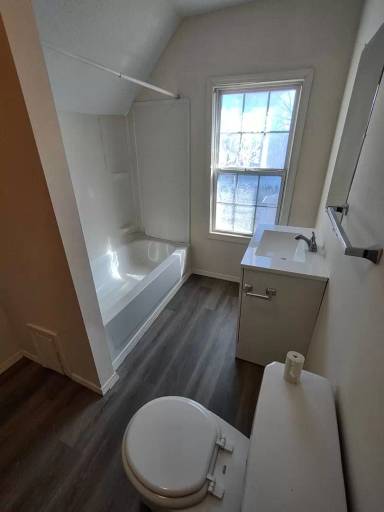 Main picture of 1459 Ridgewood Ave