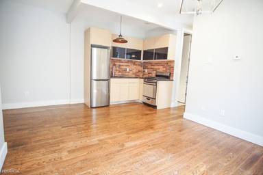 Main picture of 1889 Troutman St