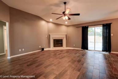 Main picture of 15307 Hearthstone Dr