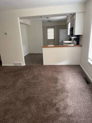 Main picture of 418 Wallace Ave