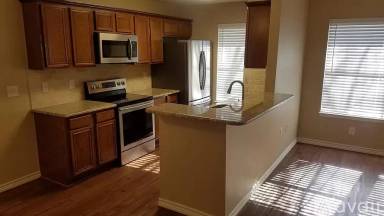 Main picture of 317 Willowbrook Ln