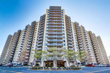 Main picture of Watergate At Landmark