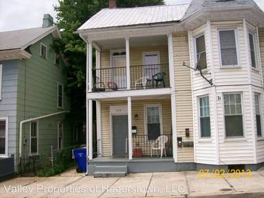 Main picture of 219 N Mulberry St