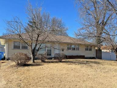 Main picture of 1315 Saint Bernadette Ln