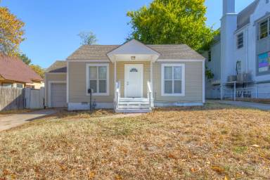 Main picture of 403 S Pittsburg Ave