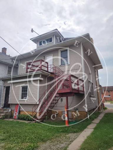 Main picture of 1310 Broadway St