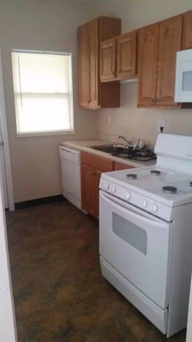 Main picture of 4008 Windsor St
