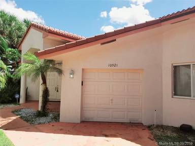 Main picture of 10907 W Broward Blvd