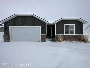 Main picture of 3930 N Yates Ave