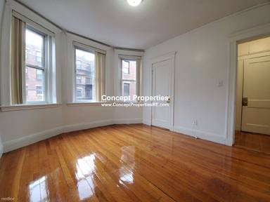 Main picture of 121 Park Dr