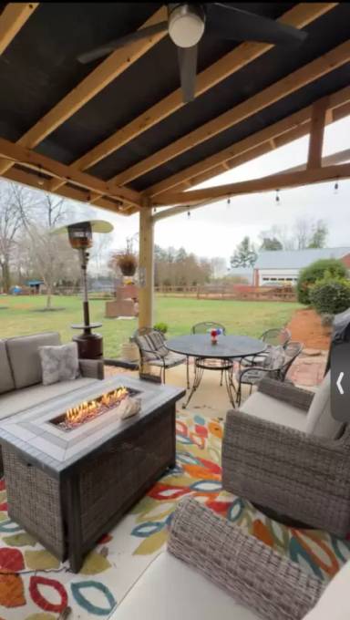 Main picture of 7012 Warfield Rd