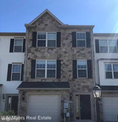 Main picture of 42 Katelyn Dr