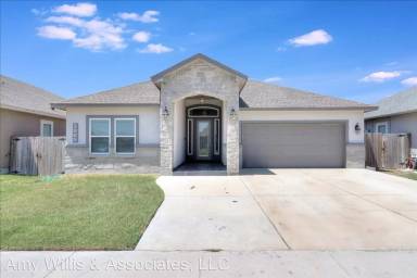 Main picture of 3005 Oakdale Crossing Ct