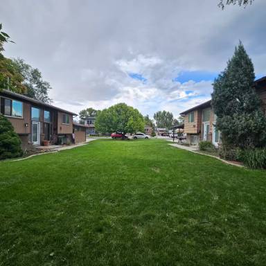 Main picture of 922 E Fairclough Dr