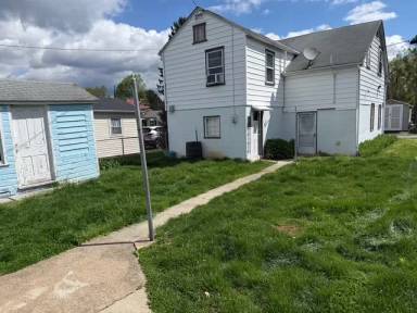 Main picture of 105 N Walnut St