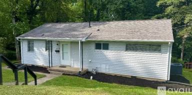 Main picture of 112 Andover Cir