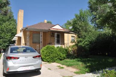 Main picture of 619 1/2 S Grant Ave
