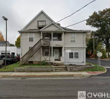 Main picture of 146 Pine St