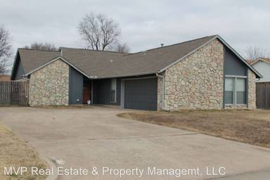 Main picture of 1329 Alviola Ave