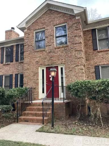 Main picture of 771 N Parkwood Rd