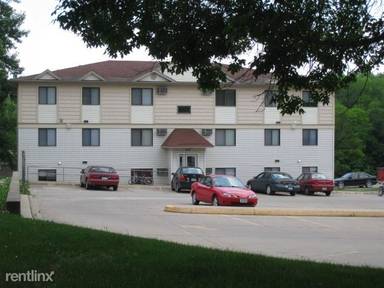 Main picture of 902-906 N Dodge St Apartments