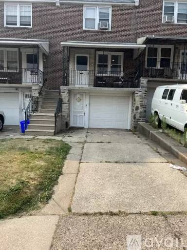Main picture of 472 Kingsley St