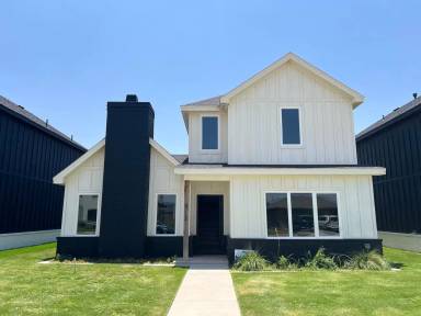 Main picture of 4717 125th St
