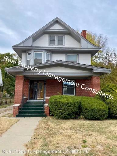 Main picture of 3224 E 30th St