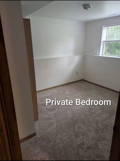 Main picture of 487 W Prairie St