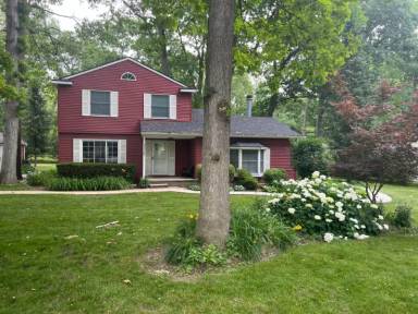 Main picture of 3329 Maple Dr