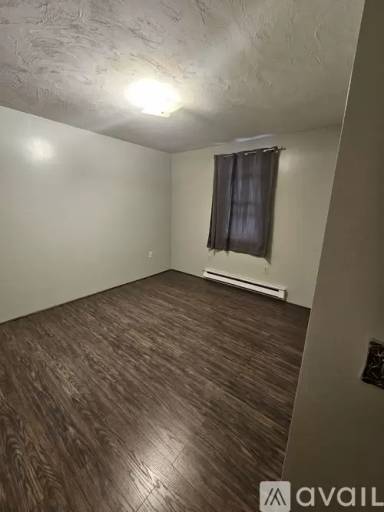 Main picture of 48 Gibbs St