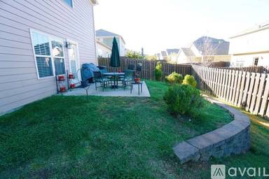 Main picture of 1033 Hemlock Dr