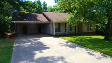 Main picture of 4105 Longhollow Dr