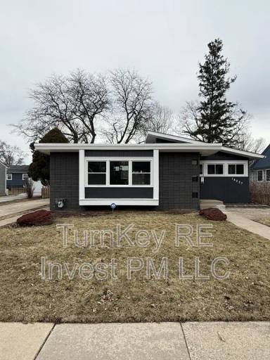 Main picture of 18227 Center Ave